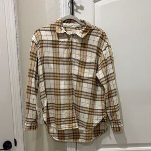 American Eagle Outfitters Plaid Button-Down Shirt - Tan and White
